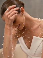 Carregar imagem no visualizador da galeria, OMAR WHITE PEARL PANT SUIT
